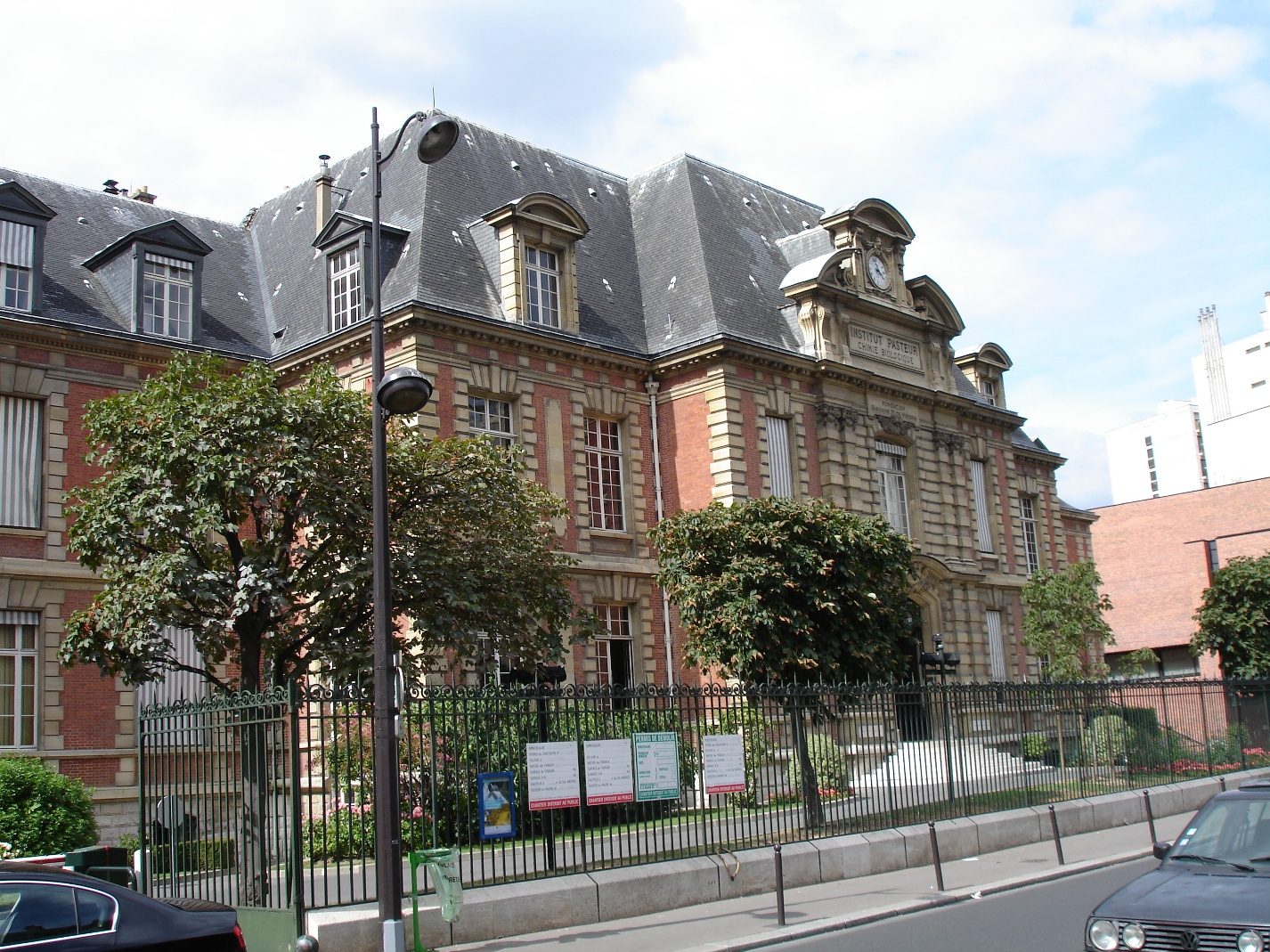 Institut%20Pasteur%202.jpg